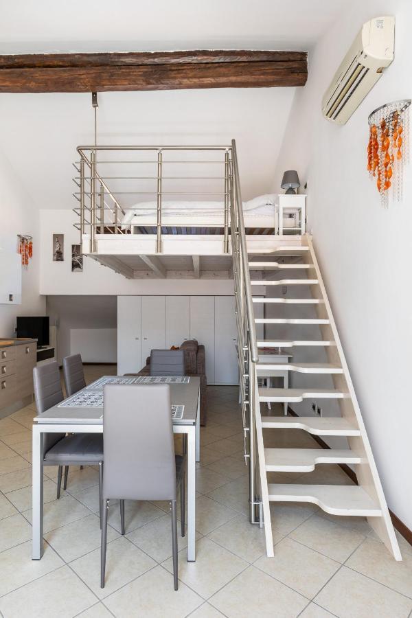 Cozy Mezzanine Apartment By Wonderful Italy Bolonya Dış mekan fotoğraf
